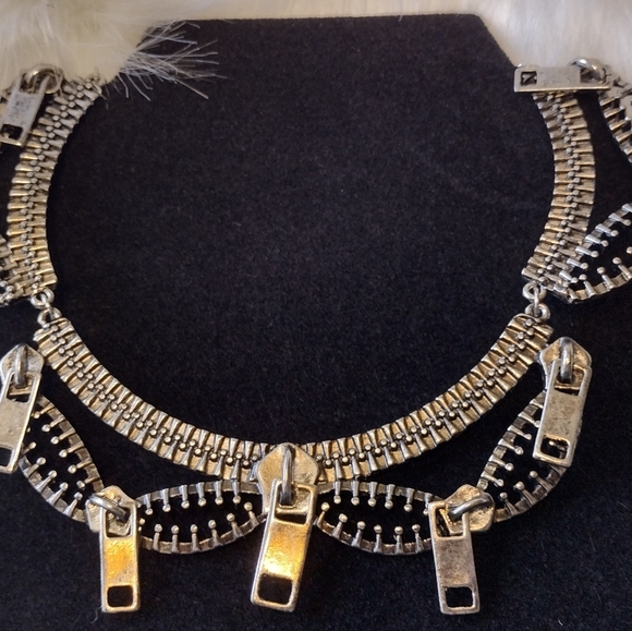 Zipper Choker - Picture 2 of 5